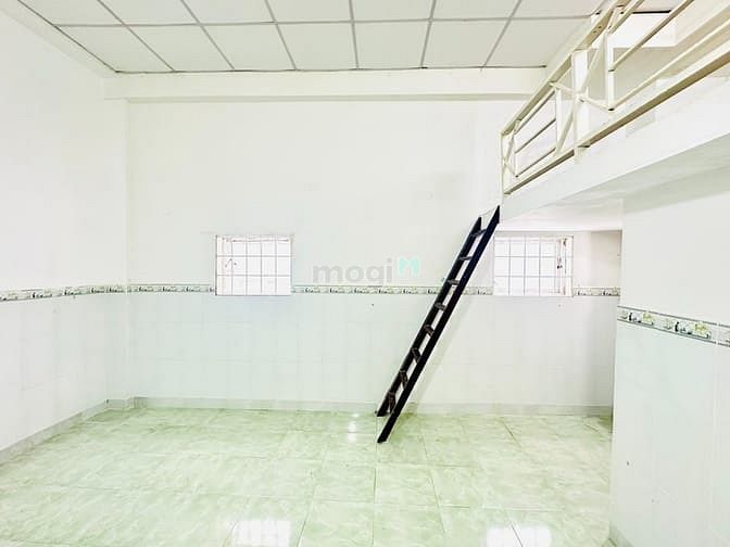 Hình ảnh Phòng Trọ Có Gác Ngay Hoà Bình Luỹ Bán Bích