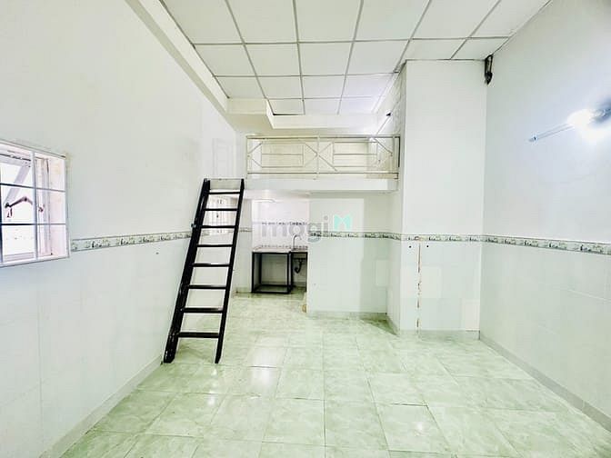 Hình ảnh Phòng Trọ Có Gác Ngay Hoà Bình Luỹ Bán Bích