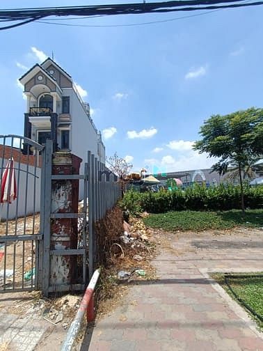 Hình ảnh Đất Full thổ cư! MT Trương Thị Hoa, Giá 13.5Tỷ/180m2 (4.7x40) Sổ Riêng