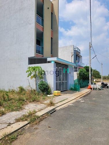 Hình ảnh Nền đất đ. Hoàng Hữu Nam, phường Long Thạnh Mỹ, 90m2- 1 tỷ 510tr- SHR