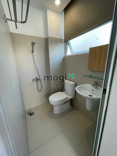 Hình ảnh Cho thuê Căn Hộ Cao Cấp Siêu Thoáng tại Lý Chính Thắng quận 1