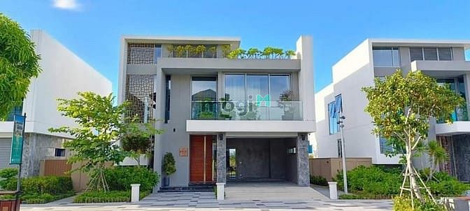 Hình ảnh Bán villa full nội thất view kênh cho thuê 120tr/tháng