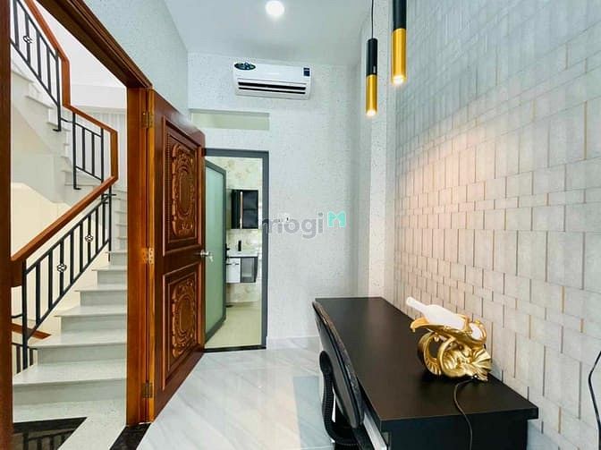 Hình ảnh Nhà cao Tân Bình ,6 tầng ,40m2  gấp bán giá rẻ