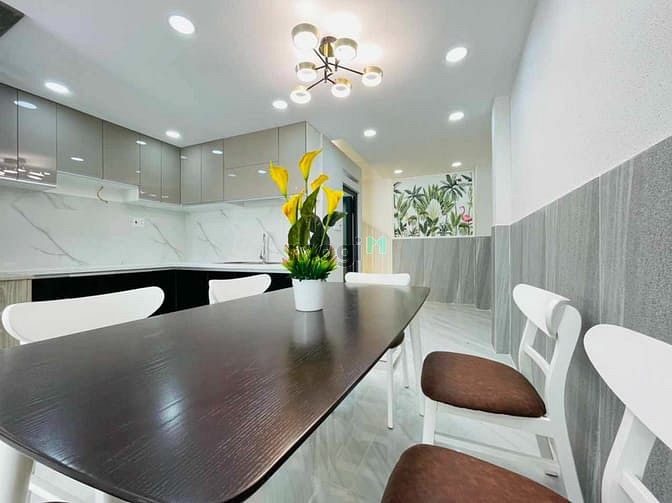 Hình ảnh Nhà cao Tân Bình ,6 tầng ,40m2  gấp bán giá rẻ