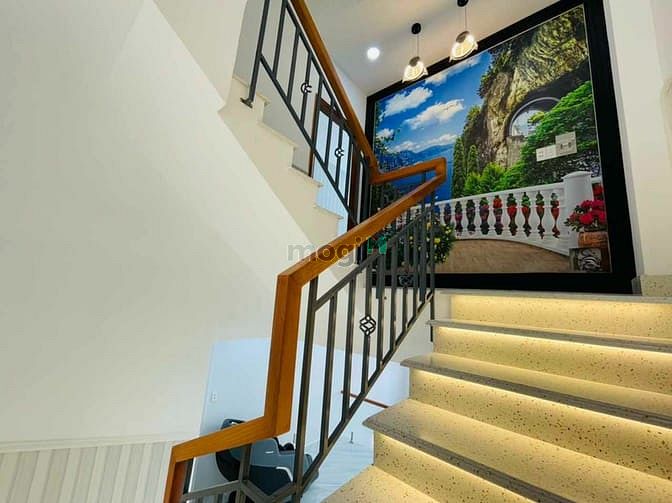 Hình ảnh Nhà cao Tân Bình ,6 tầng ,40m2  gấp bán giá rẻ