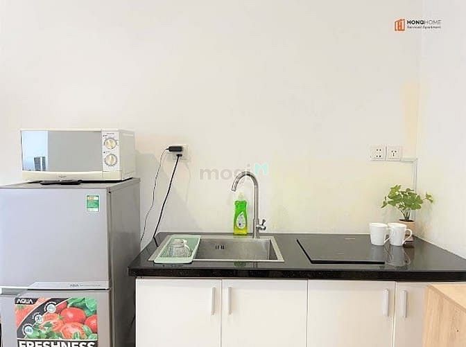 Hình ảnh Phòng Ban Công Siêu Rộng Hoàng Sa Quận 1