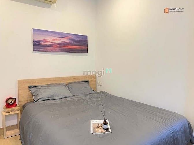 Hình ảnh Phòng Ban Công Siêu Rộng Hoàng Sa Quận 1