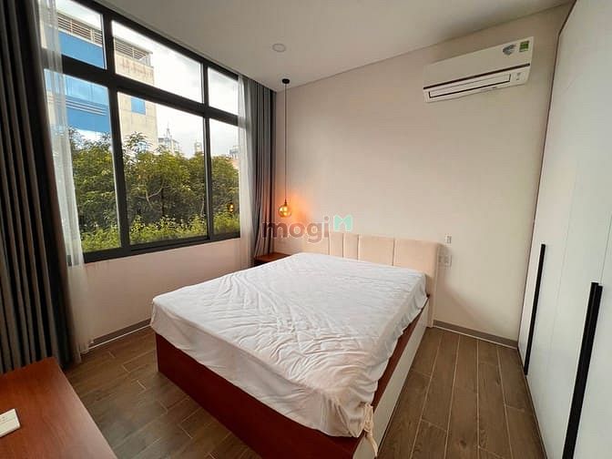 Hình ảnh CHDV Cao Cấp Q1 Cửa Sổ Toàn Cảnh Full Nội Thất