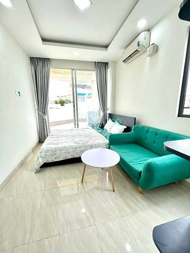 Hình ảnh CHDV Ban Công siêu rộng Q10 CMT8 cạnh Cv Lê Thị Riêng