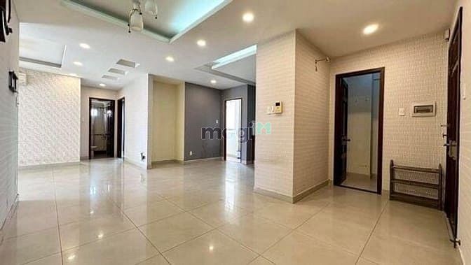 Hình ảnh Cho thuê chung cư Saigonland Bình Thạnh, 2PN 2WC nội thất cơ bản 82m2