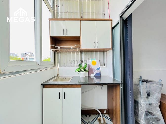 Hình ảnh Thảo Điền - Studio tách bếp ban công, cửa sổ thoáng đường Quốc Hương
