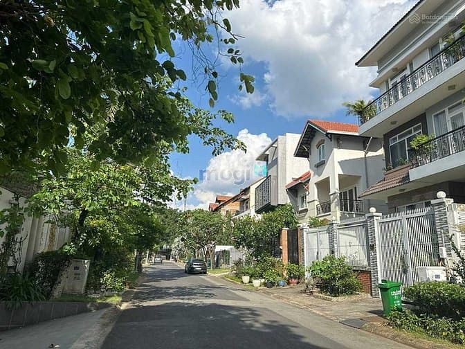 Hình ảnh Mở bán giá ưu đãi 35 lô đất Đ.Trần Não,P.Bình An,Q.2,2tỷ350tr/80m2,SHR