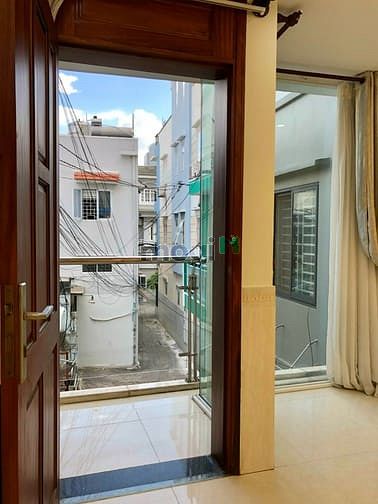 Hình ảnh Bán Gấp Nhà Hẻm Cách Mạng Tháng Tám, P15, Q10