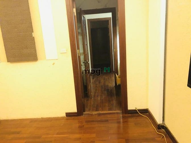 Hình ảnh Cho thuê nhà mặt phố Thái Hà, Đống Đa, Hà Nội