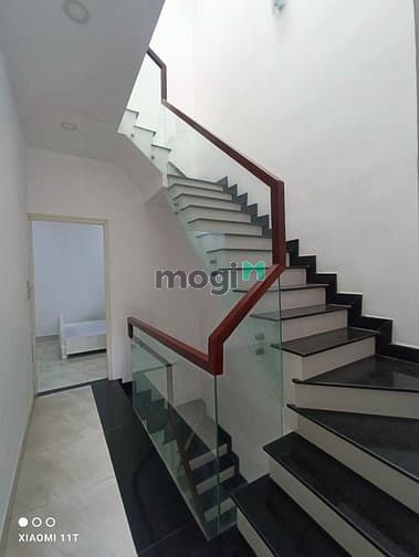 Hình ảnh Cho Thuê Nhà 3Tầng HXH P. Hiệp Bình Phước,Thủ Đức - đối diện Vạn Phúc