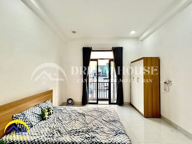 Hình ảnh CHDV full nội thất ban công giao Lê thúc hoạch
