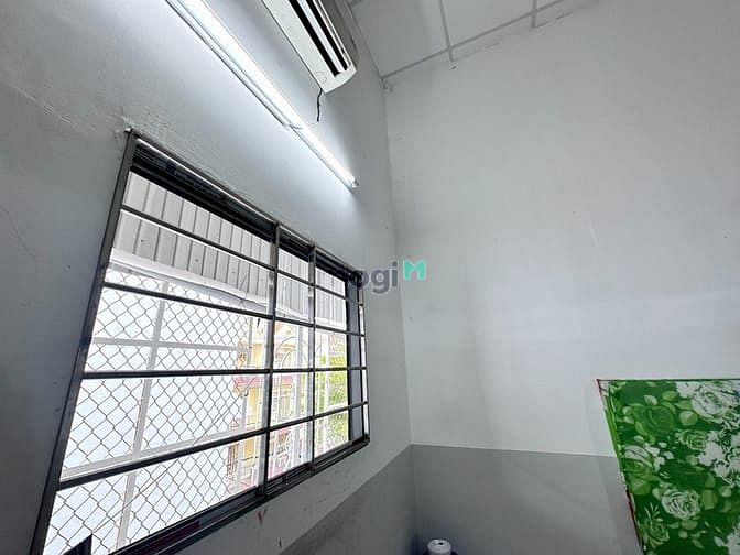 Hình ảnh Cho thuê phòng trọ gần Đại học Văn Lang, có máy lạnh chỉ 3tr5