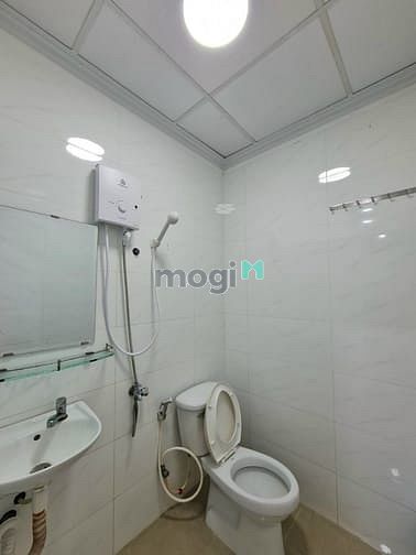 Hình ảnh cho thuê phòng full tiện ích ngay TT Q10