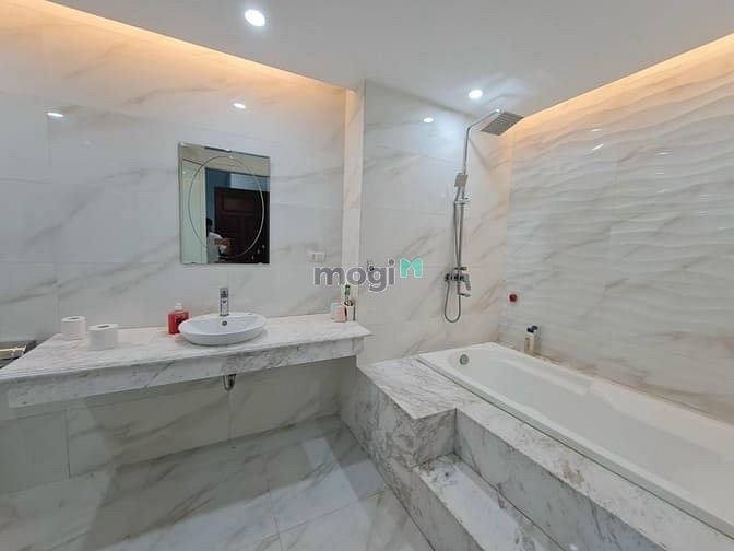 Hình ảnh Cho thuê liền kề HDI 210 Nguyễn Tuân. DT 96 m2, 4 tầng+1 hầm. 55 triệu