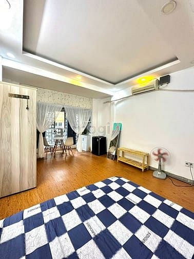 Hình ảnh Chính chủ Full nội thất, Mới 100%, 26m2, Thang máy, Có bếp, Hầm xe BẠN