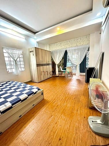 Hình ảnh Chính chủ Full nội thất, Mới 100%, 26m2, Thang máy, Có bếp, Hầm xe BẠN