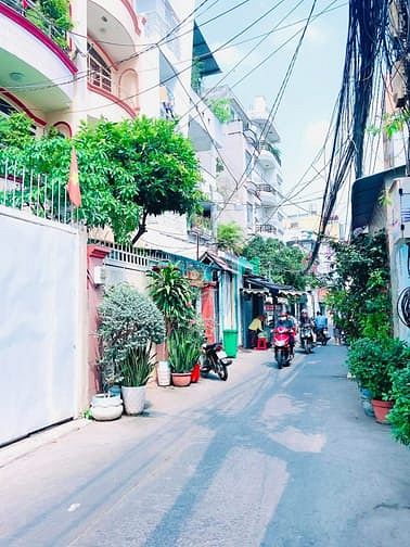 Hình ảnh Q10 ,ngang hiếm 5m , 50m2, 3 tầng chỉ 7,45 tỷ