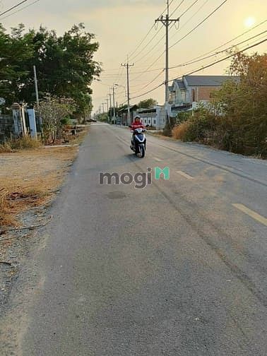 Hình ảnh Bán đất đường Bến Súc - 583m2 - 10x58 - 300m2 thổ cư - xã An Phú