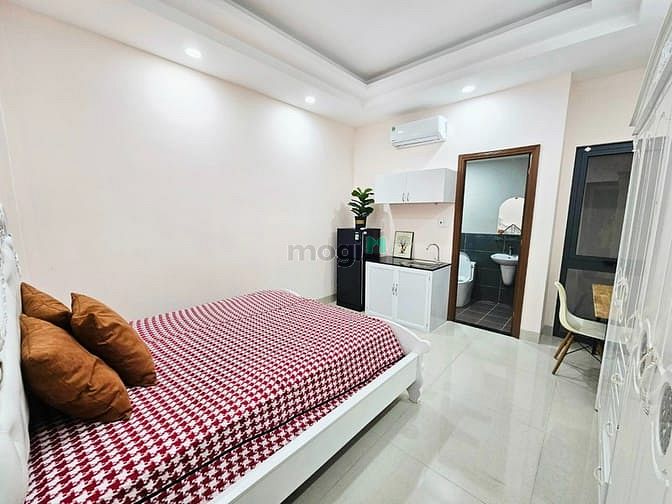 Hình ảnh Cho Thuê Căn Hộ Q5 Nguyễn Trãi Full Nội Thất Có Cửa Sổ Lớn