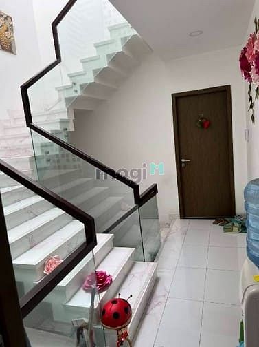 Hình ảnh TP Thủ Đức 27m2 Chỉ 2 triệu 5 Phòng trọ Đường Số 4