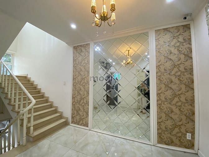 Hình ảnh Cho thuê nhà Villa 38B Lam Sơn, Phường 02, Quận Tân Bình .