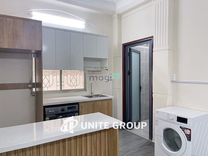 Hình ảnh Cho Thuê CHDV Q3 Cao Cấp Cửa Sổ Trời Gần Bùi Viện