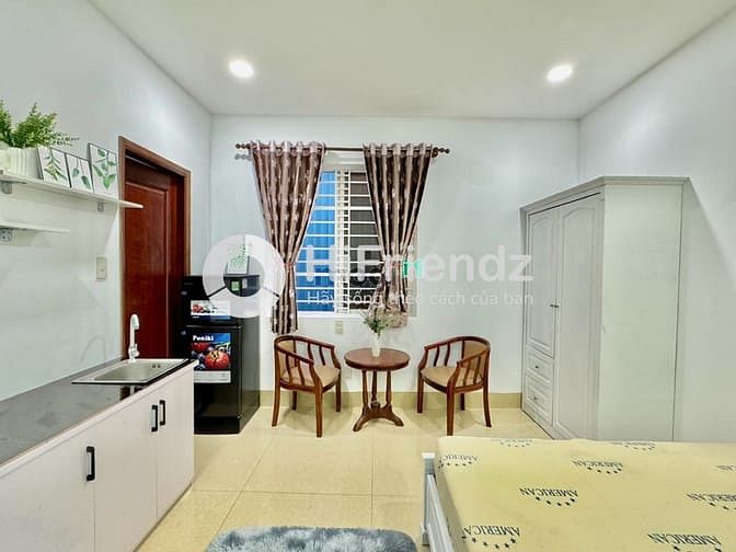 Hình ảnh Bóc Seal Căn Hộ Studio Cửa Sổ Đối Diện Vạn Hạnh Mall_Thang Máy_Full NT