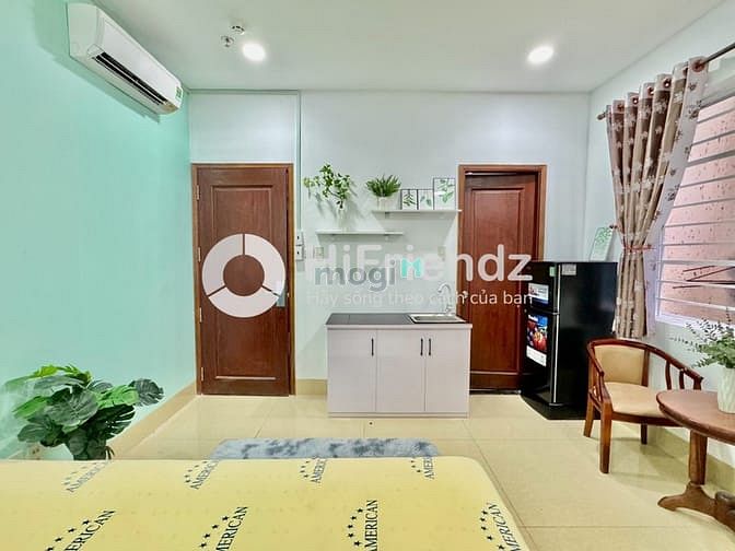 Hình ảnh Bóc Seal Căn Hộ Studio Cửa Sổ Đối Diện Vạn Hạnh Mall_Thang Máy_Full NT