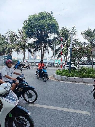 Hình ảnh Bán Đất Lạc Long Quân Tây Hồ. Ngõ To. DT 149M. MT 6,6M. Giá 10,8 Tỷ