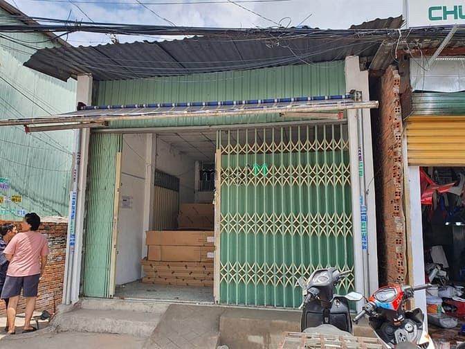 Hình ảnh Bán Đất mặt tiền DT 743 tặng 20 phòng trọ ngay chợ phú phong