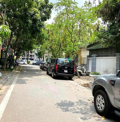 Hình ảnh Bán đất tái định cư Thạch Bàn, vị trí đẹp, giá tốt