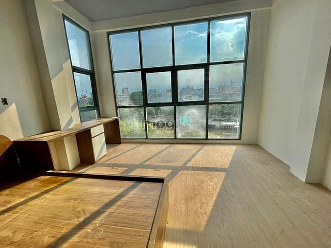 Hình ảnh Bờ kè HOÀNG SA - KHAI TRƯƠNG STUDIO Cửa sổ; view sông SIÊU thoáng mát