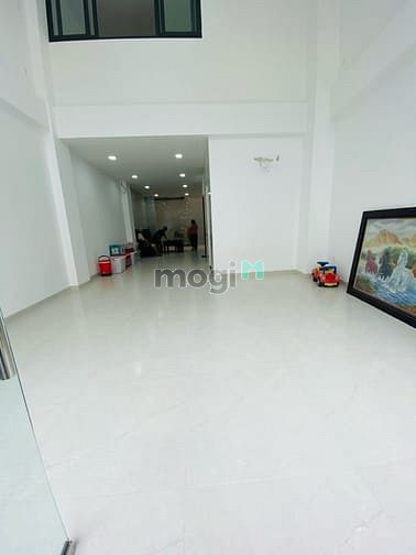 Hình ảnh Cho thuê nhà 247A Huỳnh Văn Bánh, P12, Phú Nhuận nhà mới xây 100%