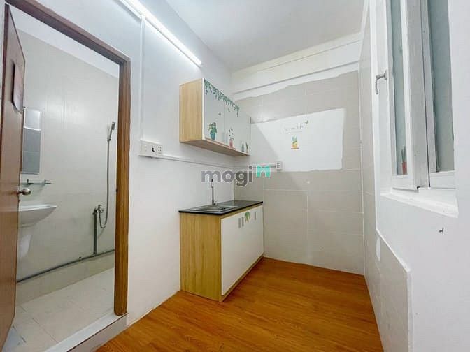Hình ảnh Chdv STUDIO có ban công + full NT ngay Nguyễn Thông QUẬN 3 siêu rẻ
