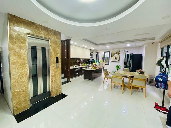 Hình ảnh Cho thuê biệt thự số 10/1c Hoàng Hoa Thám, Phường 7, Quận Bình Thạnh