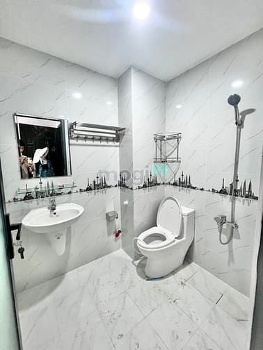 Hình ảnh Căn Hộ Studio Mới 100% - Ban Công - Cửa Sổ ngay Bến Xe Miền Đông