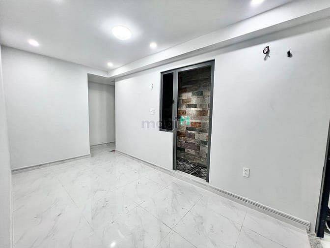 Hình ảnh Căn Hộ Studio Mới 100% - Ban Công - Cửa Sổ ngay Bến Xe Miền Đông