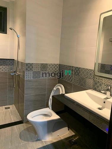 Hình ảnh 𝐂𝐀̆𝐍 𝐇𝐎̣̂ 𝟏 𝐏𝐇𝐎̀𝐍𝐆 𝐍𝐆𝐔̉ Full NT Bếp lớn - cửa sổ thoáng