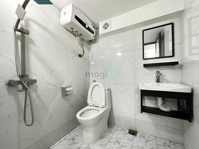 Hình ảnh Cho thuê toà nhà mới xây 100% ngay Phạm Văn Chí, quận 6
