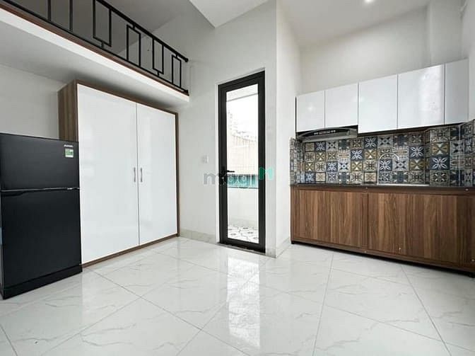 Hình ảnh Cho thuê toà nhà mới xây 100% ngay Phạm Văn Chí, quận 6