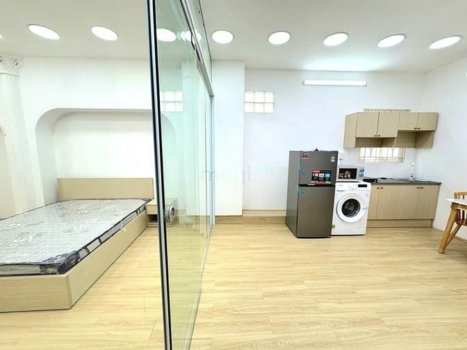 Hình ảnh Cho thuê Trang Chủ MB66.COM / Đăng Ký Tặng 66K 1PN. Ban công lớn Full nội thất cống Quỳnh quận 1