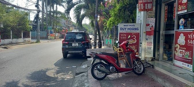 Hình ảnh Ngộp Bank bán gấp lô đất MTKD, 19x43m 100% thổ cư Chỉ 100TR/M2 Trường