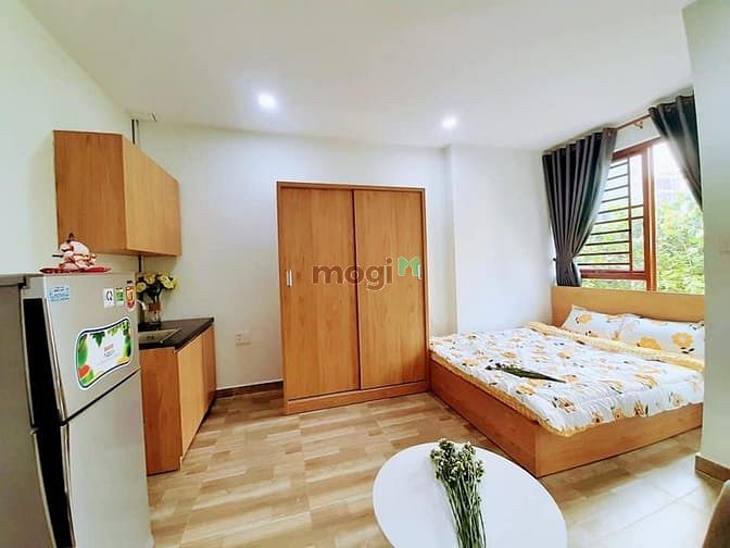 Hình ảnh TÔN THẤT ĐẠM - STUDIO Ban công; view phố Nguyễn Huệ; cạnh tòa Bitexco