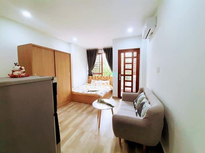Hình ảnh TÔN THẤT ĐẠM - STUDIO Ban công; view phố Nguyễn Huệ; cạnh tòa Bitexco
