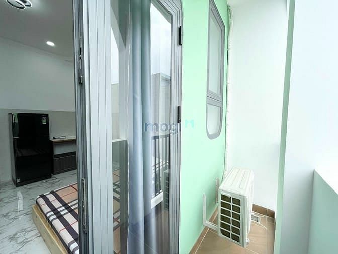 Hình ảnh Cho Thuê Căn Hộ Ban Công Full NT Mới 100% Ngay Tô Hiệu - Hòa Bình